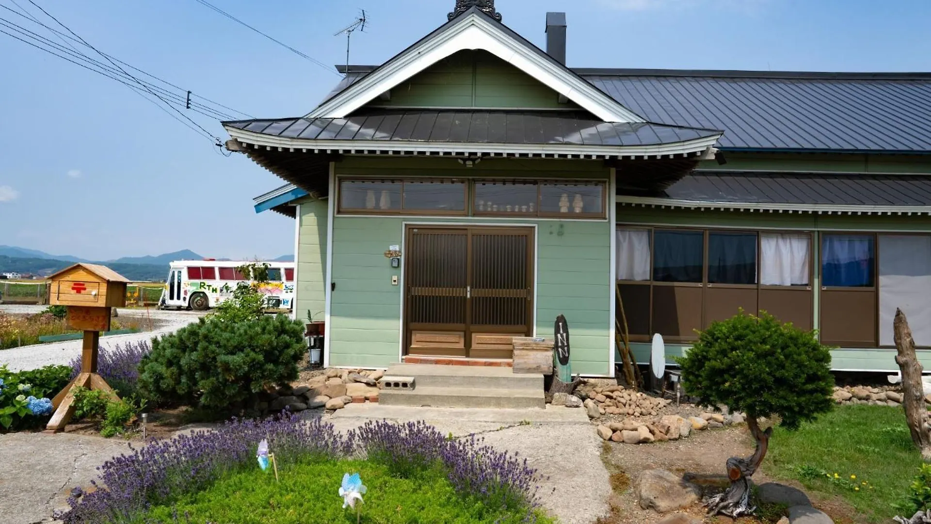 Omotenashi Lodge Yuyu - Vacation Stay 11761 Nakafurano 0*,  Japan